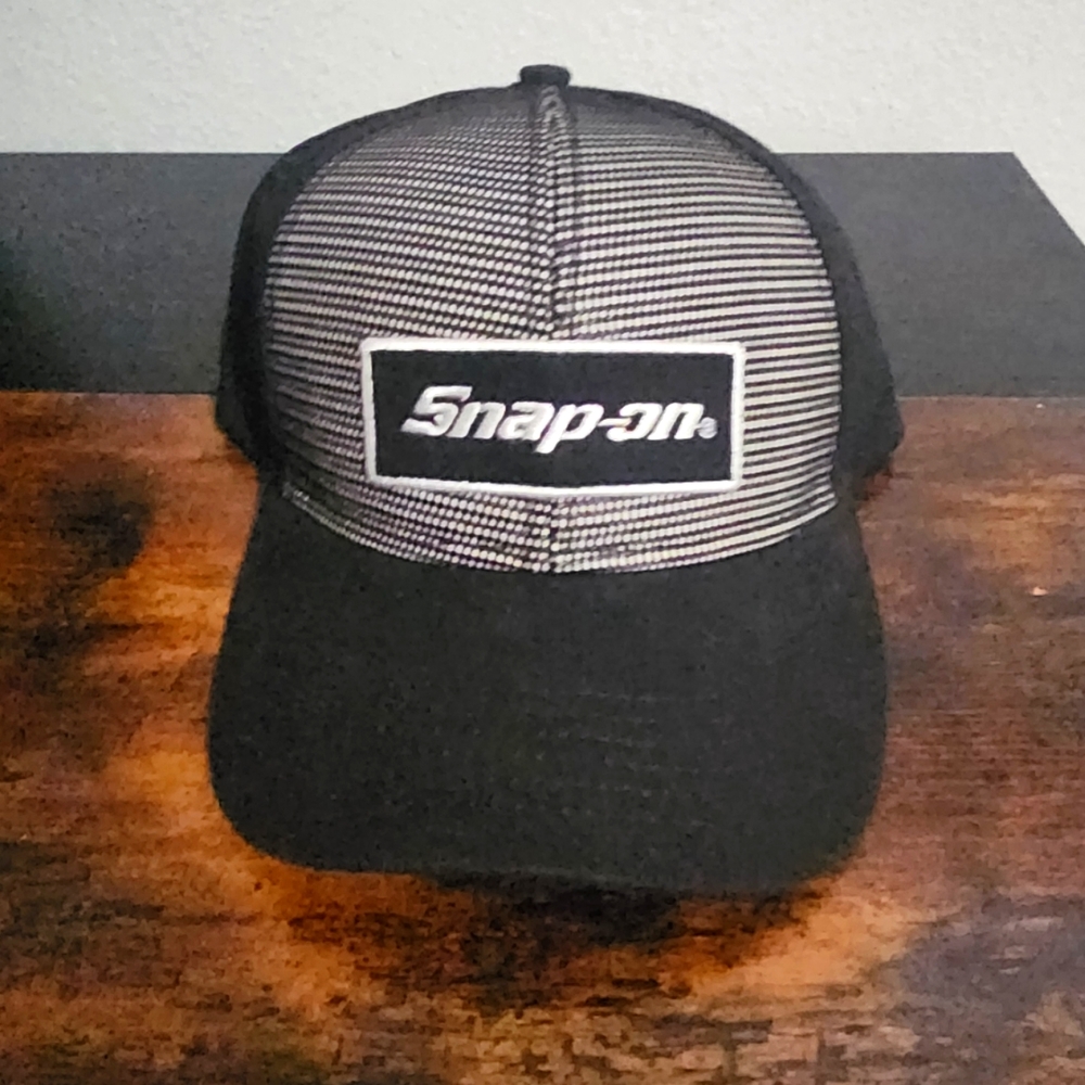 SNAP-ON BRAND HAT MESH & VELCRO BACKING OSFA BLACK & WHITE HAT